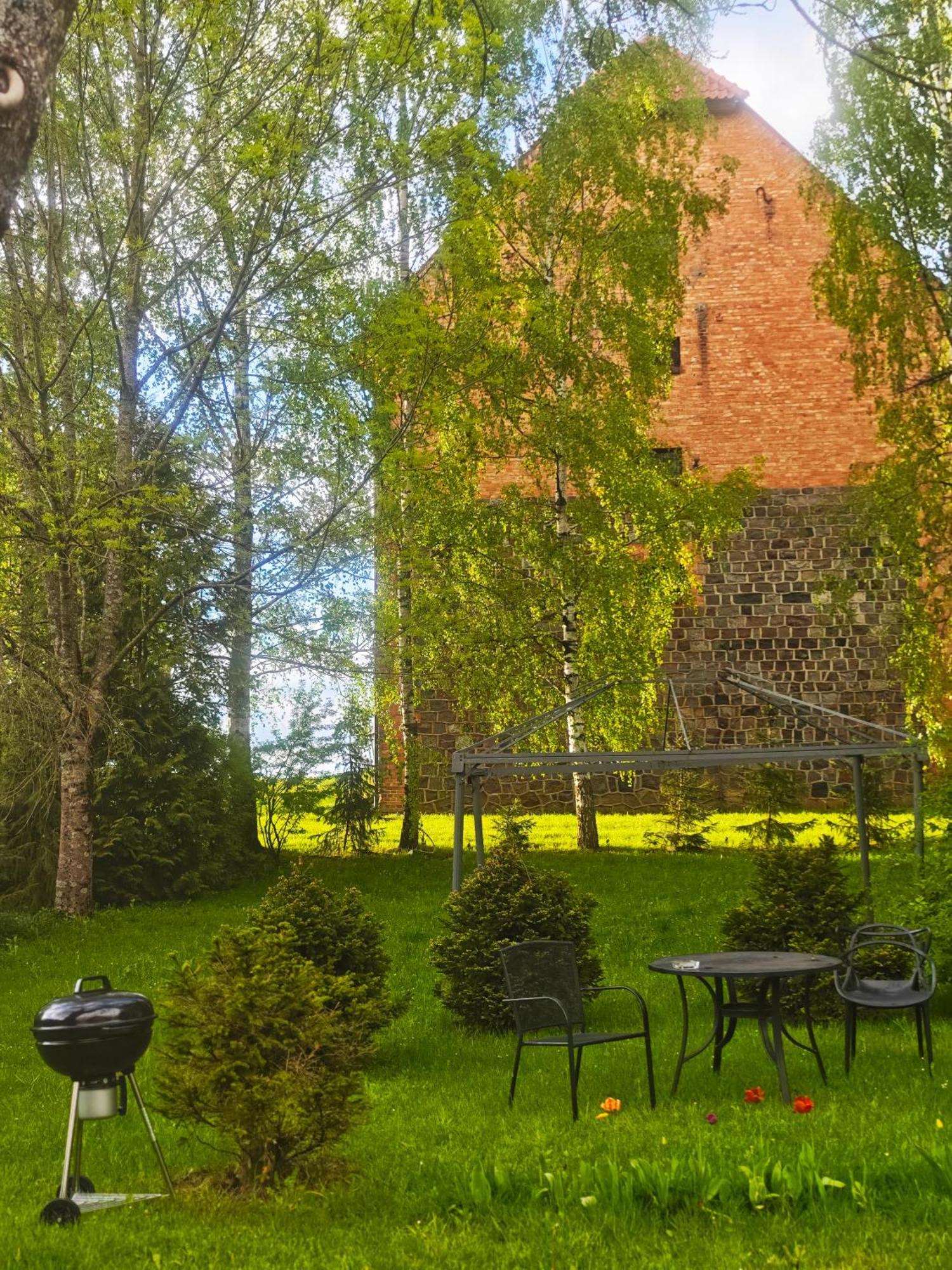 Dom Ogrodnika Guest House Biala Olecka Exterior photo